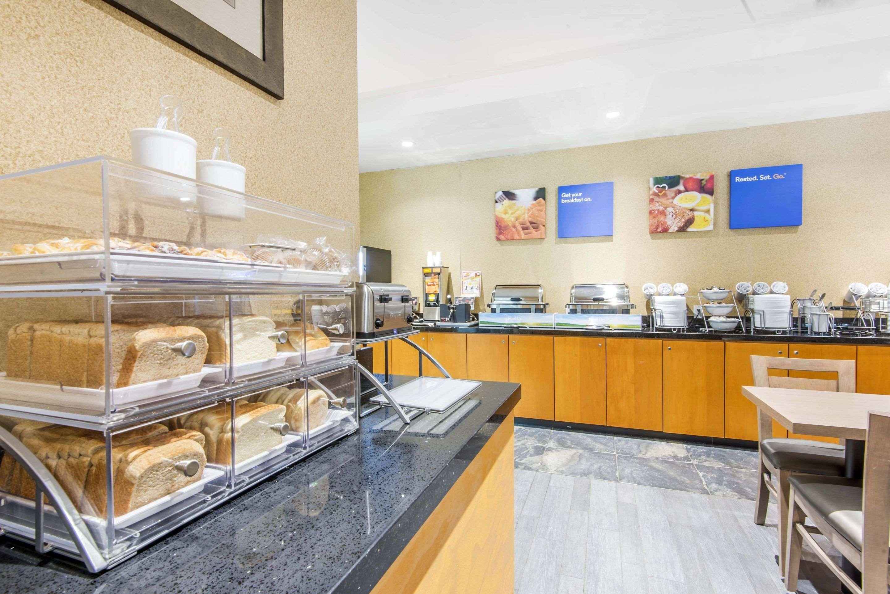 Comfort Inn & Suites Коллингвуд Экстерьер фото
