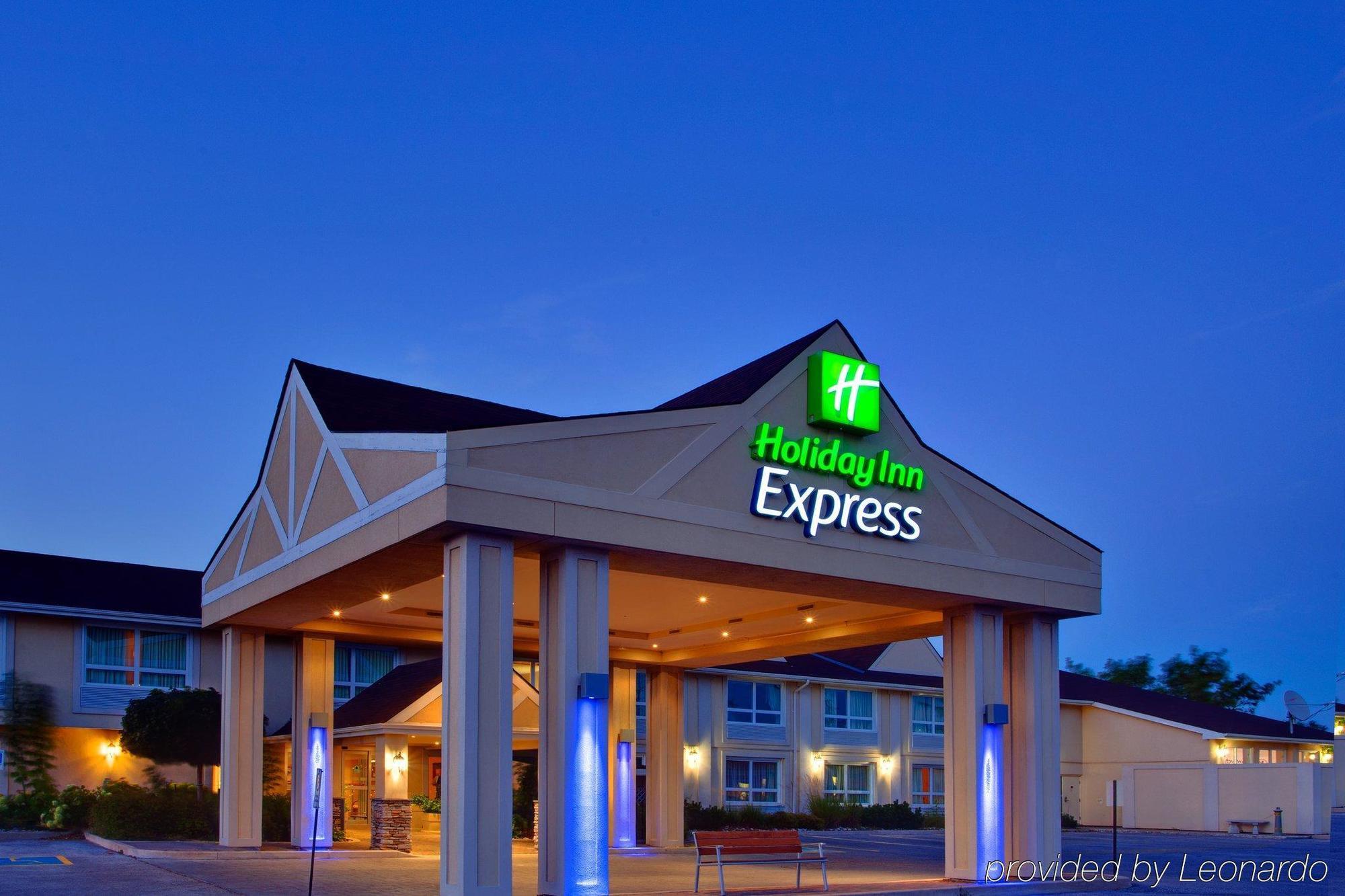 Comfort Inn & Suites Коллингвуд Экстерьер фото