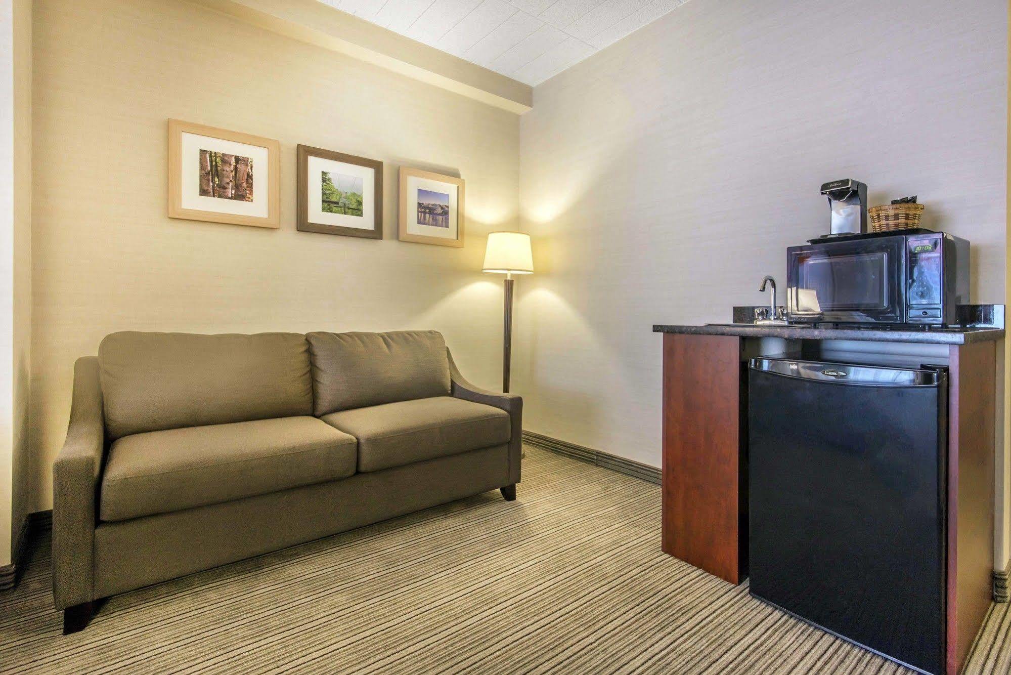 Comfort Inn & Suites Коллингвуд Экстерьер фото