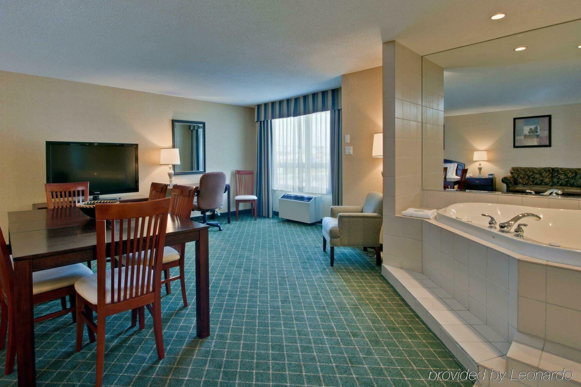 Comfort Inn & Suites Коллингвуд Экстерьер фото